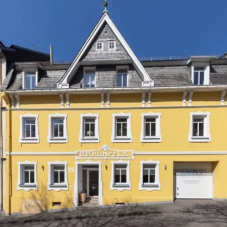 Feriennest Haus Braunfels 아파트 *